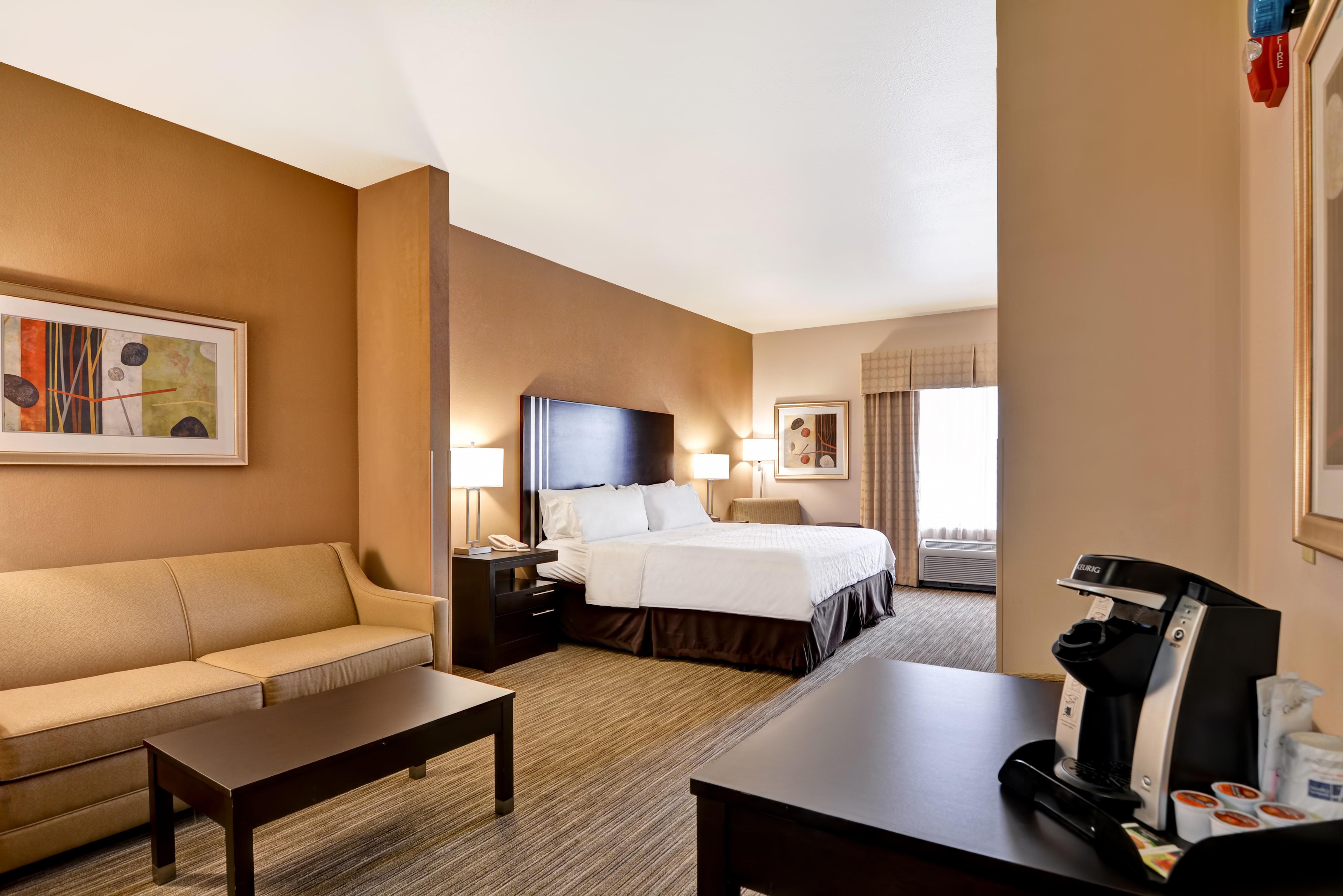 Holiday Inn Express Hotel & Suites Milwaukee-New Berlin By Ihg Buitenkant foto