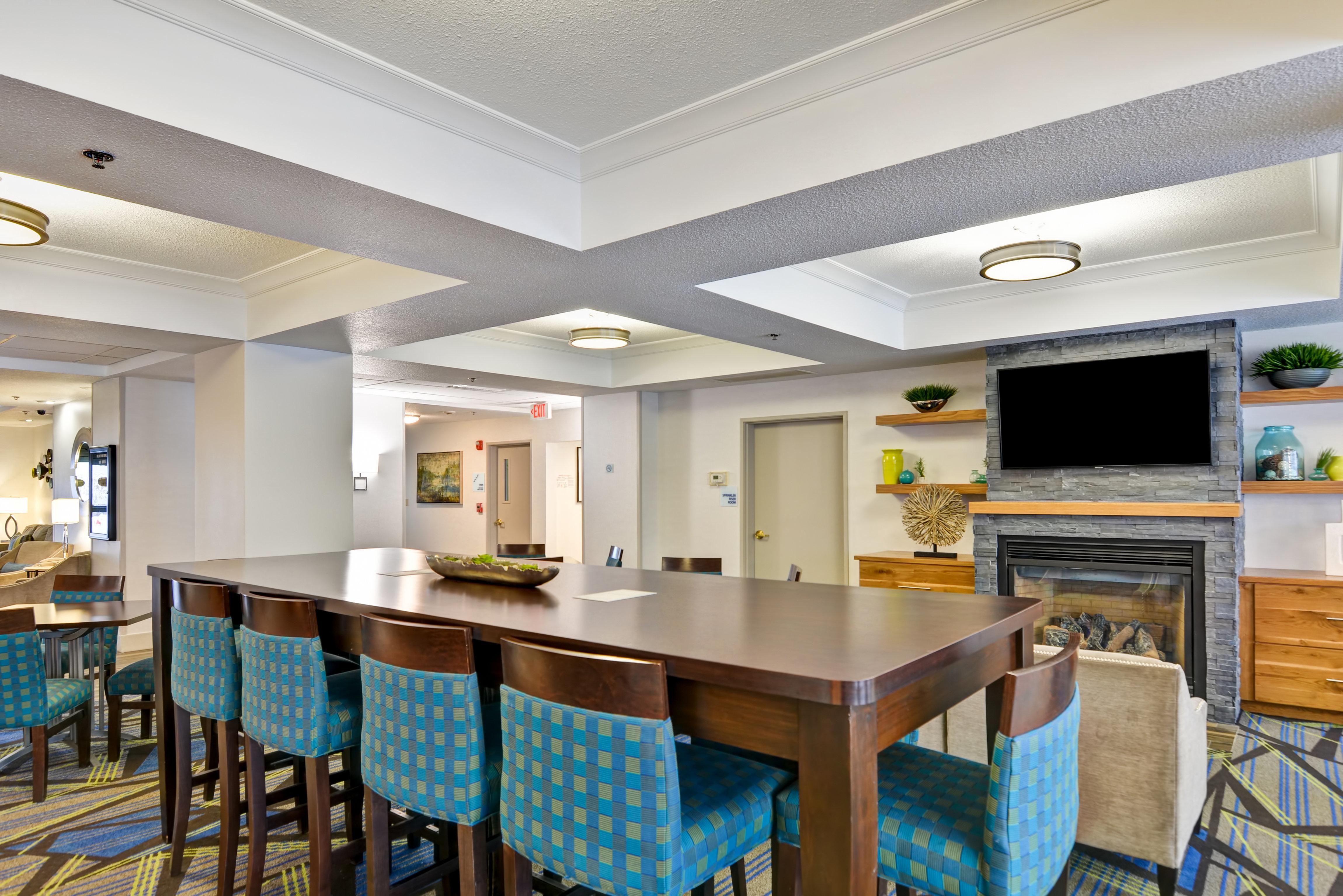 Holiday Inn Express Hotel & Suites Milwaukee-New Berlin By Ihg Buitenkant foto
