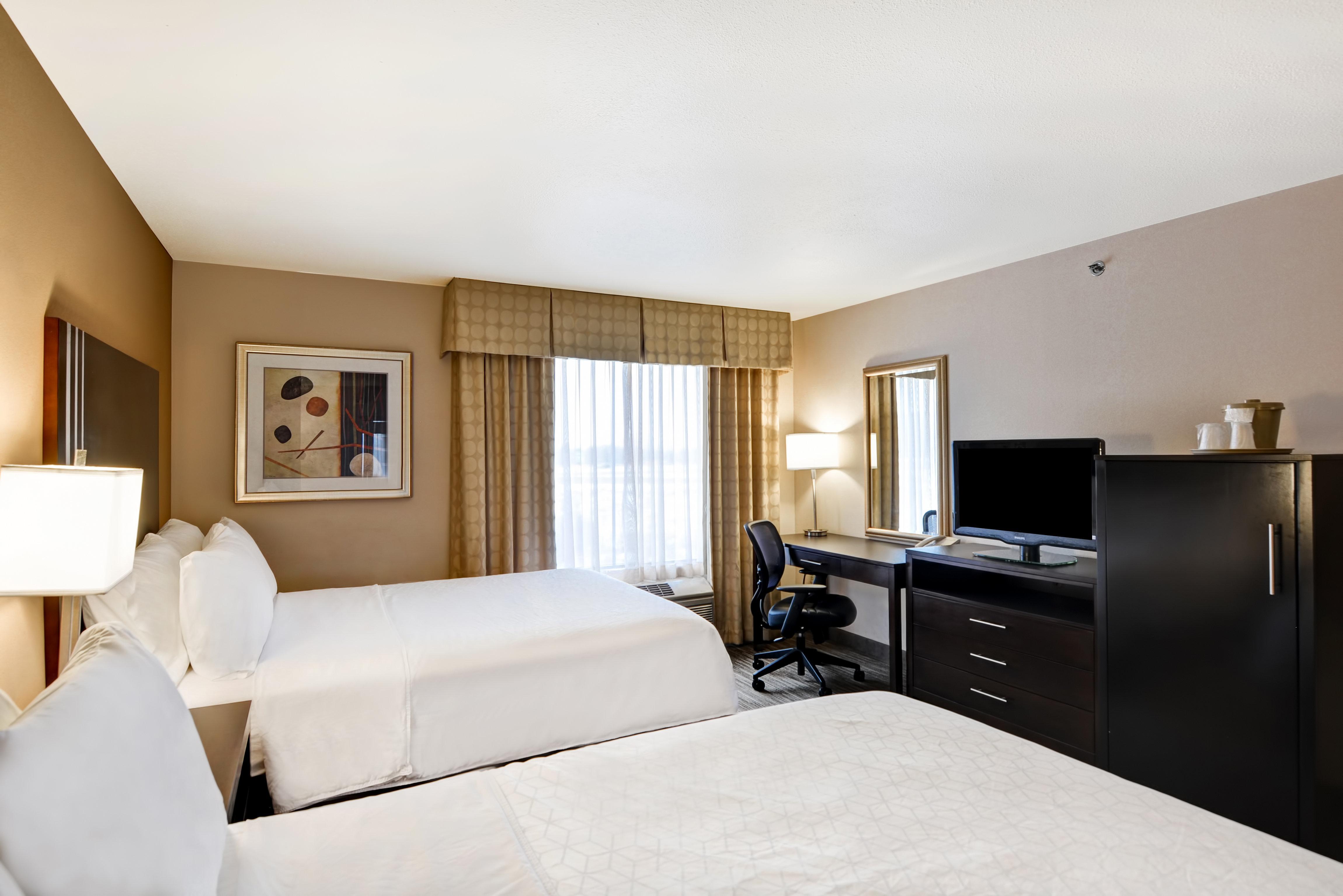 Holiday Inn Express Hotel & Suites Milwaukee-New Berlin, An Ihg Hotel Buitenkant foto