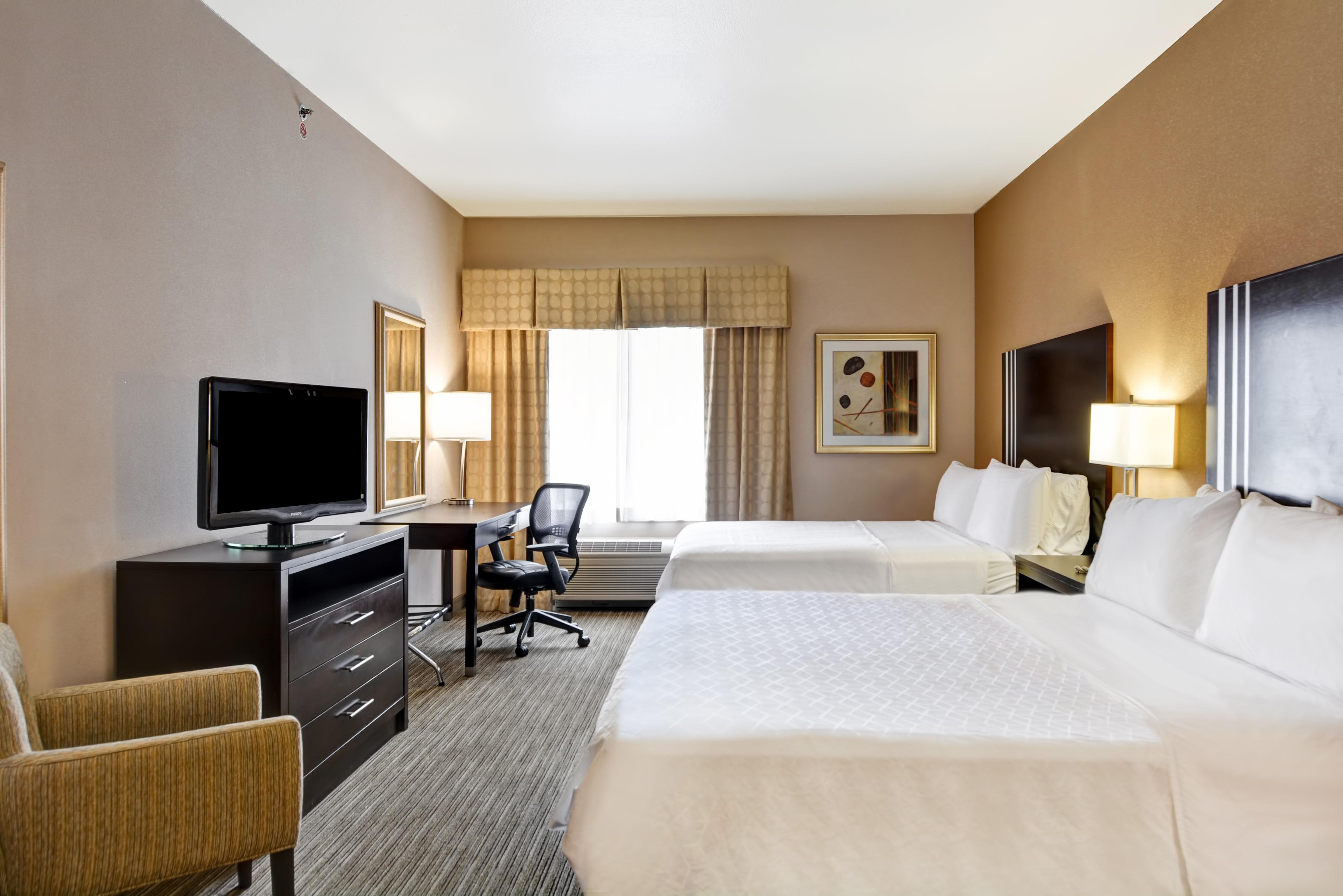 Holiday Inn Express Hotel & Suites Milwaukee-New Berlin By Ihg Buitenkant foto